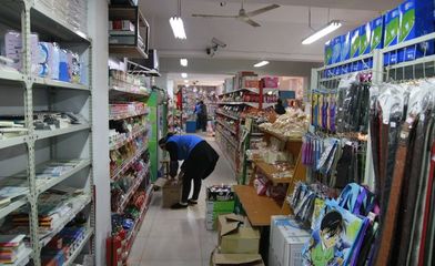 校園小賣鋪:承載幾代人滿滿的回憶,為何慢慢消失?